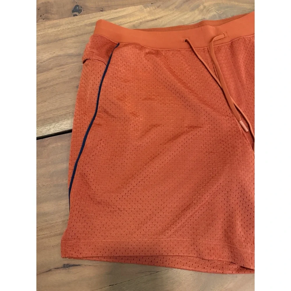 Lululemon Double Layered Mesh Shorts 7